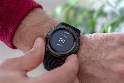 Best smartwatches for small wrists in 2024 .